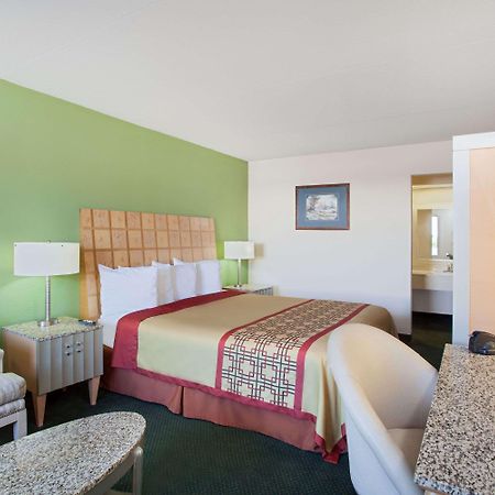 Days Inn By Wyndham Greeneville Dış mekan fotoğraf