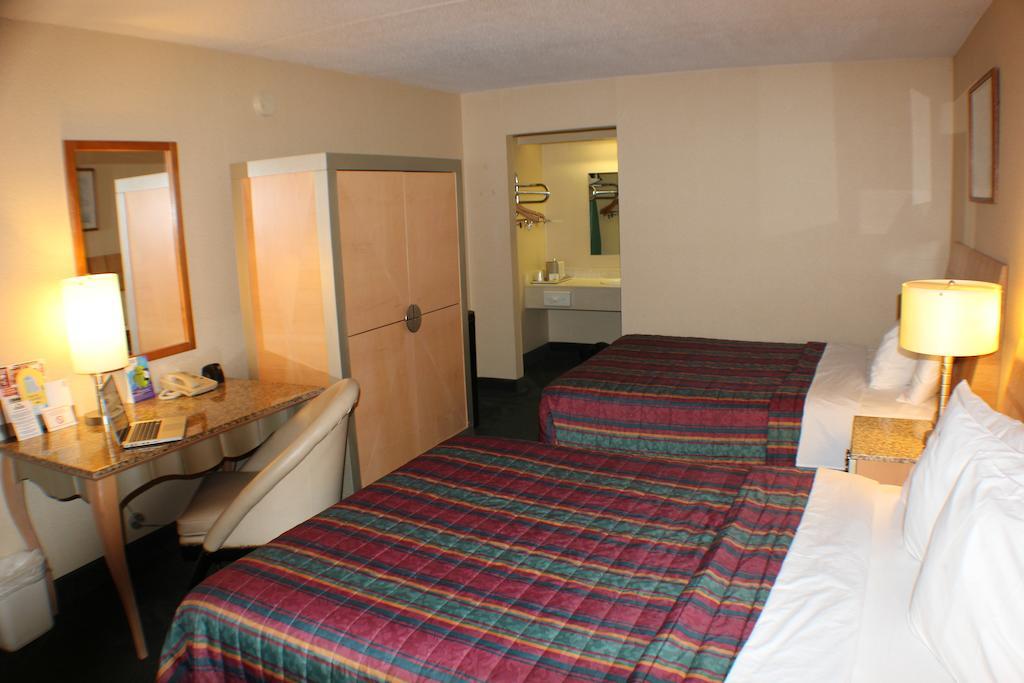 Days Inn By Wyndham Greeneville Oda fotoğraf