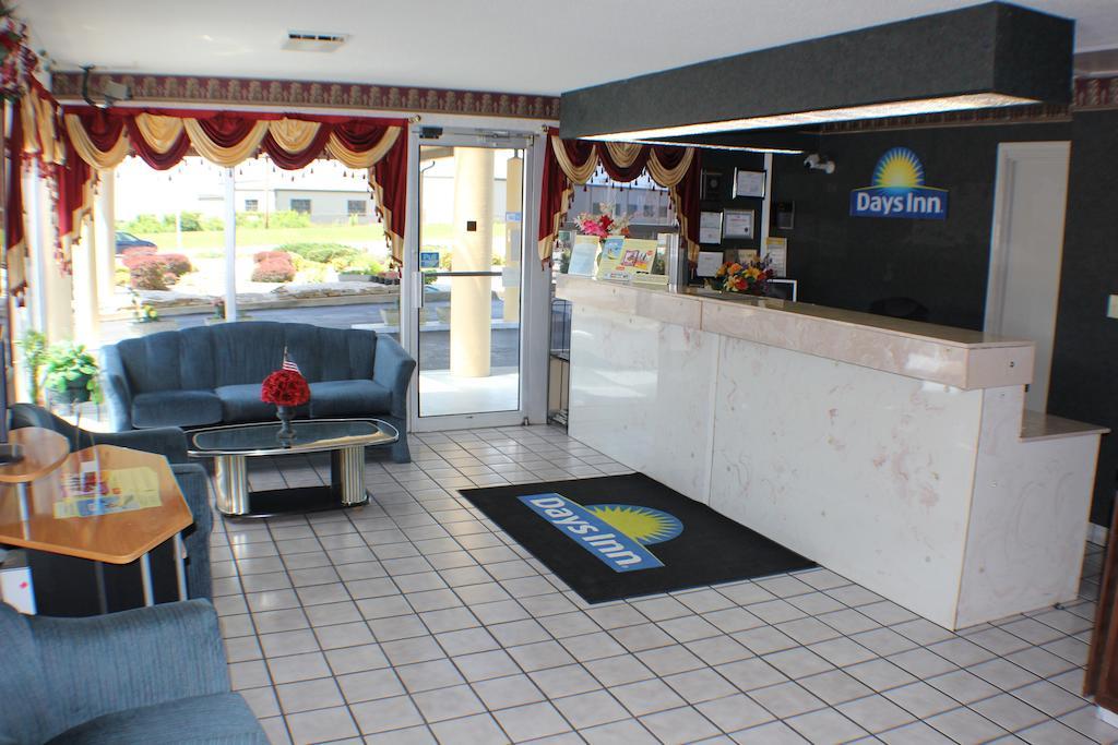 Days Inn By Wyndham Greeneville Dış mekan fotoğraf